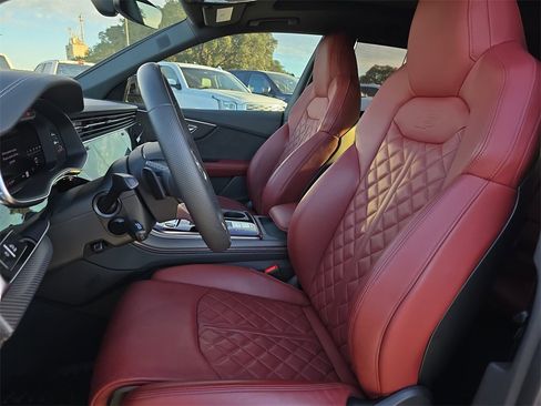 Used 2024 Audi SQ8 Premium Plus image 15