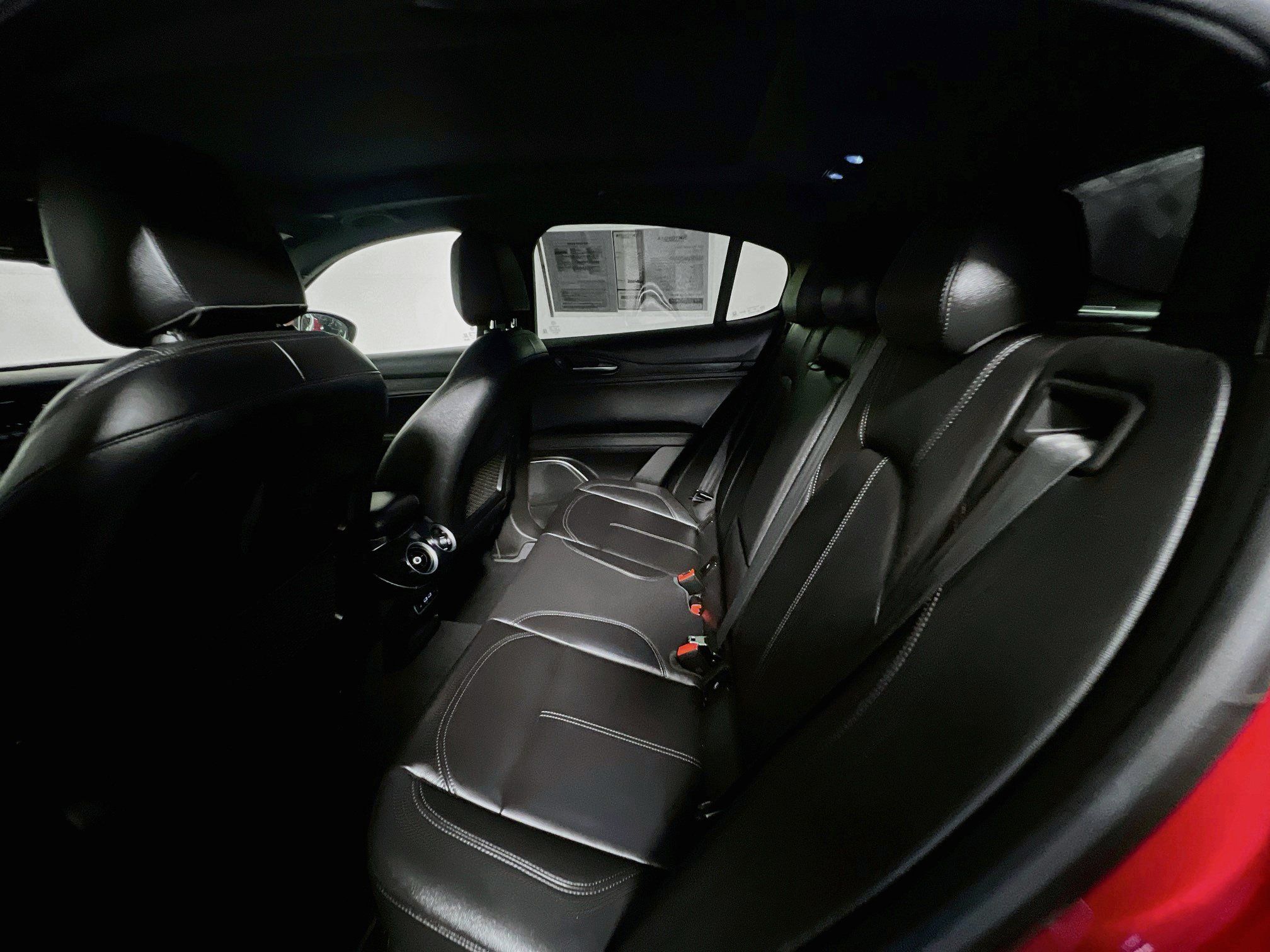 Used 2023 Alfa Romeo Stelvio Sprint RWD image 28