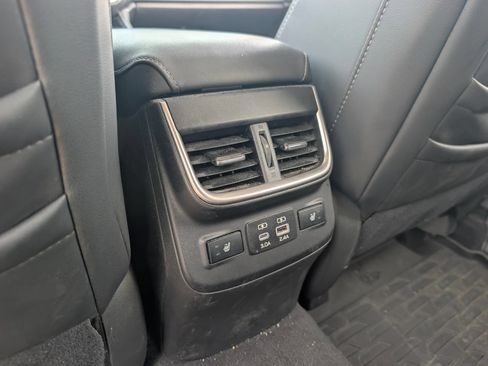 Certified 2025 Subaru Outback Limited AWD/4WD image 40