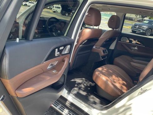 Used 2024 Mercedes-Benz GLS 450 4MATIC image 14