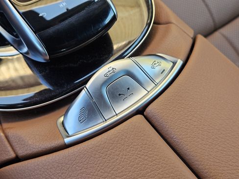 Used 2023 Mercedes-Benz E 450 Cabriolet image 18
