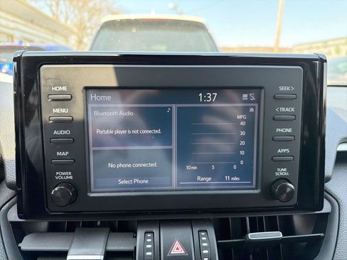 Used 2019 Toyota RAV4 XLE Premium w/ Cold Weather Package AWD/4WD image 29