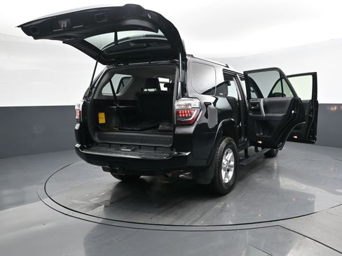 Used 2024 Toyota 4Runner SR5 Premium image 30