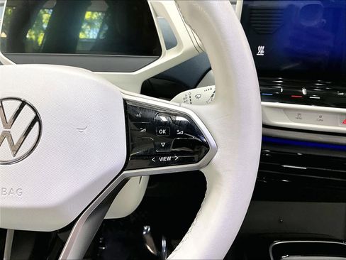 Used 2023 Volkswagen ID.4 Pro S Plus image 22