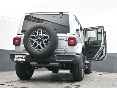 Used 2024 Jeep Wrangler Sahara image 66
