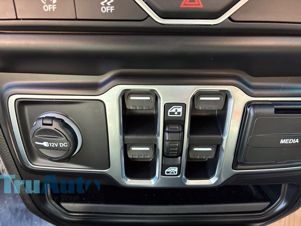 Used 2020 Jeep Gladiator Sport w/ Quick Order Package 23S AWD/4WD image 35
