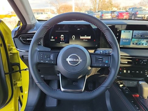 Used 2025 Nissan Kicks SR image 22