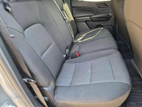 Used 2024 Chevrolet Colorado W/T w/ WT Convenience Package II AWD/4WD image 15