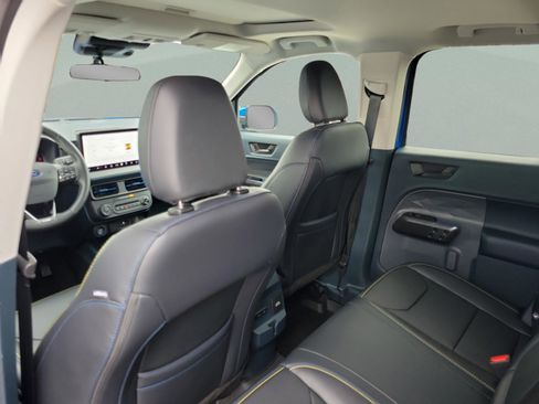 New 2026 Ford Maverick Lobo image 21