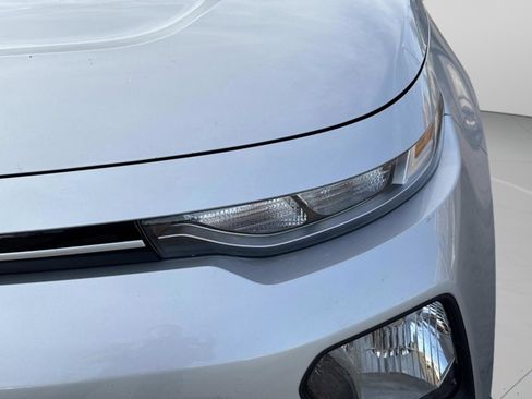 Used 2020 Kia Soul LX image 10