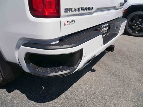 Used 2024 Chevrolet Silverado 1500 High Country w/ High Country Premium Package image 9