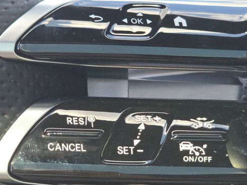New 2026 Mercedes-Benz GLE 53 AMG 4MATIC Coupe image 37