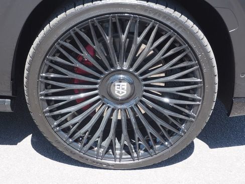 Used 2023 Cadillac Escalade V AWD/4WD image 10