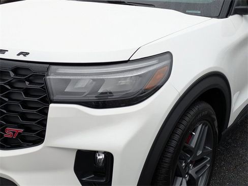 New 2026 Ford Explorer ST w/ Sun And Sound Package image 9