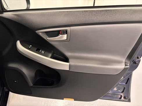 Used 2015 Toyota Prius One image 19