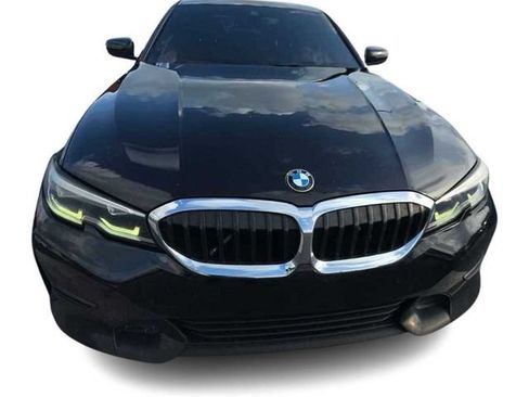 Used 2021 BMW 330i Sedan w/ Driving Assistance Package RWD image 2