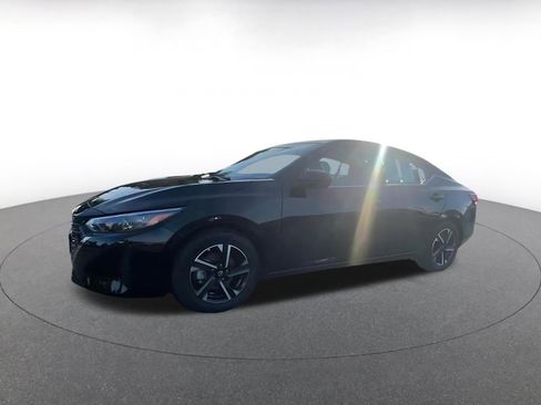 Used 2025 Nissan Sentra SV image 8