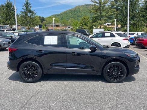 Certified 2023 Ford Escape ST-Line Elite w/ Premium Technology Package AWD/4WD image 2