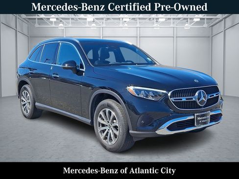 Used 2026 Mercedes-Benz GLC 300 4MATIC image 1