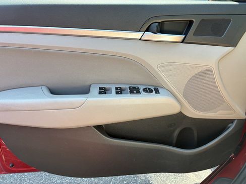 Used 2019 Hyundai Elantra Value Edition FWD image 14