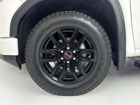 Used 2022 GMC Sierra 1500 Elevation image 28