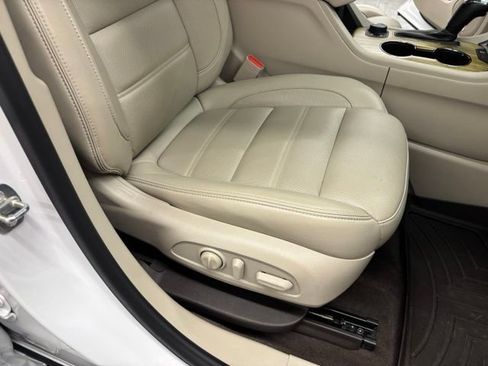 Used 2018 GMC Acadia Denali FWD image 45