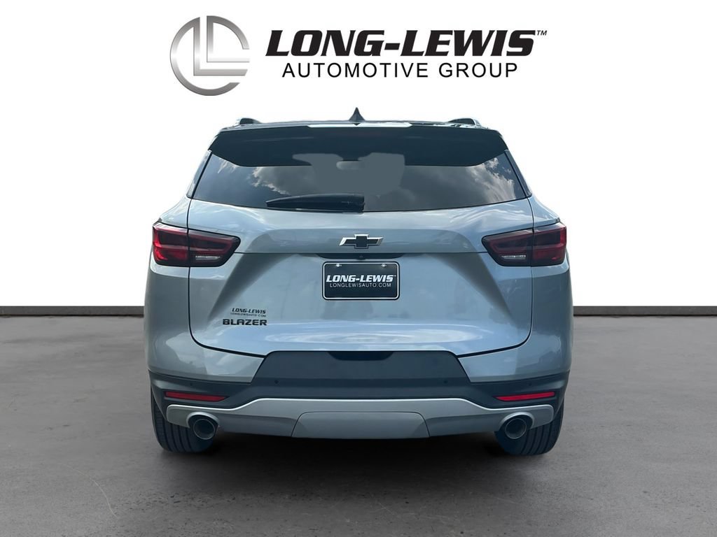 Used 2024 Chevrolet Blazer LT w/ Convenience Package FWD image 5