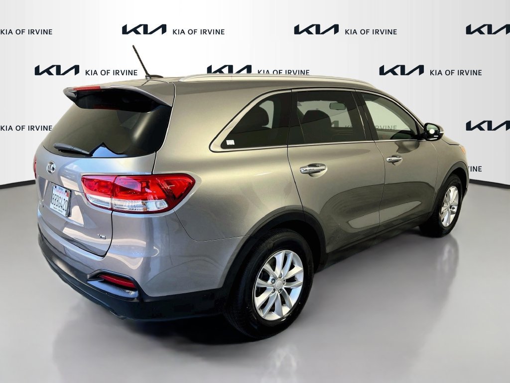 Used 2018 Kia Sorento FWD V6 image 8