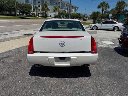 Used 2010 Cadillac DTS FWD image 7