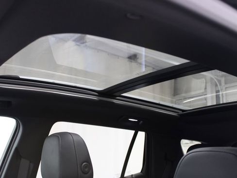 New 2025 Chevrolet Equinox LT w/ Convenience Package II image 44