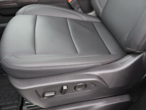 Used 2025 Chevrolet Silverado 2500 LTZ w/ LTZ Plus Package image 21