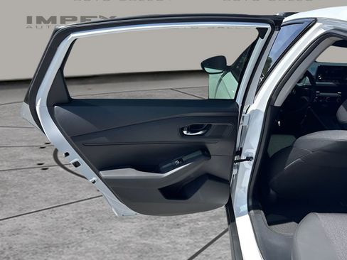 Used 2025 Honda Accord SE image 27