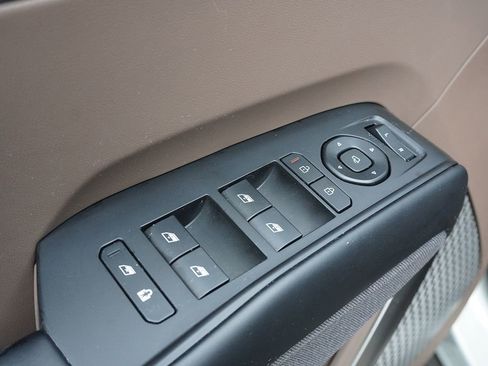 Used 2024 Kia EV9 Land AWD/4WD image 48