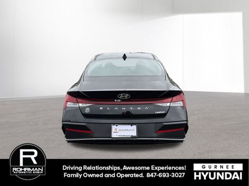 New 2026 Hyundai Elantra Limited FWD image 9
