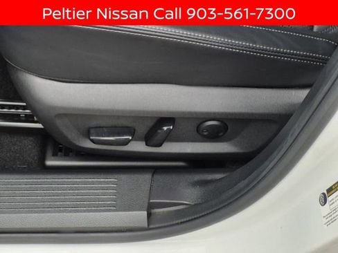 Certified 2023 Nissan Rogue Platinum w/ Platinum Premium Package FWD image 21