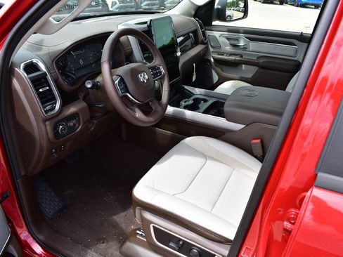 New 2026 RAM 1500 Laramie w/ Advanced Safety Group II AWD/4WD image 22