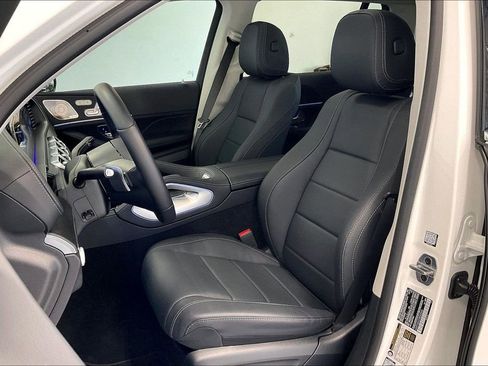 Used 2026 Mercedes-Benz GLS 450 4MATIC image 7