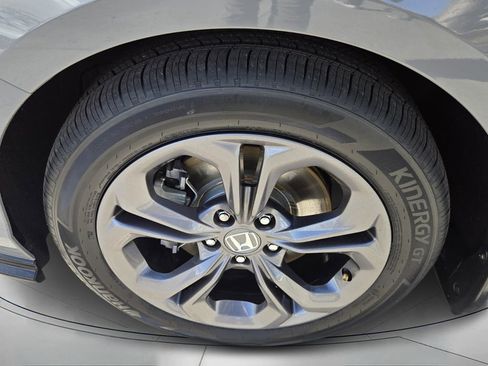 Certified 2025 Honda Accord EX-L image 9