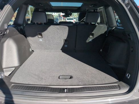 New 2025 Jeep Grand Cherokee Limited w/ Luxury Tech Group II image 31