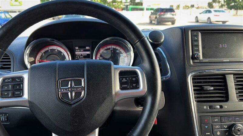 Used 2019 Dodge Grand Caravan GT FWD image 9