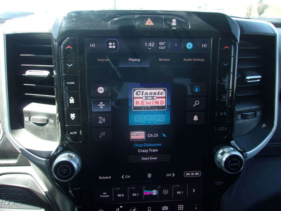 Used 2025 RAM 2500 Big Horn AWD/4WD image 21