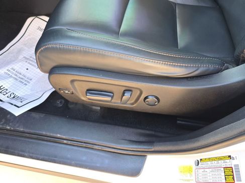 Used 2018 Toyota Highlander XLE w/ Protection Package #3 image 13