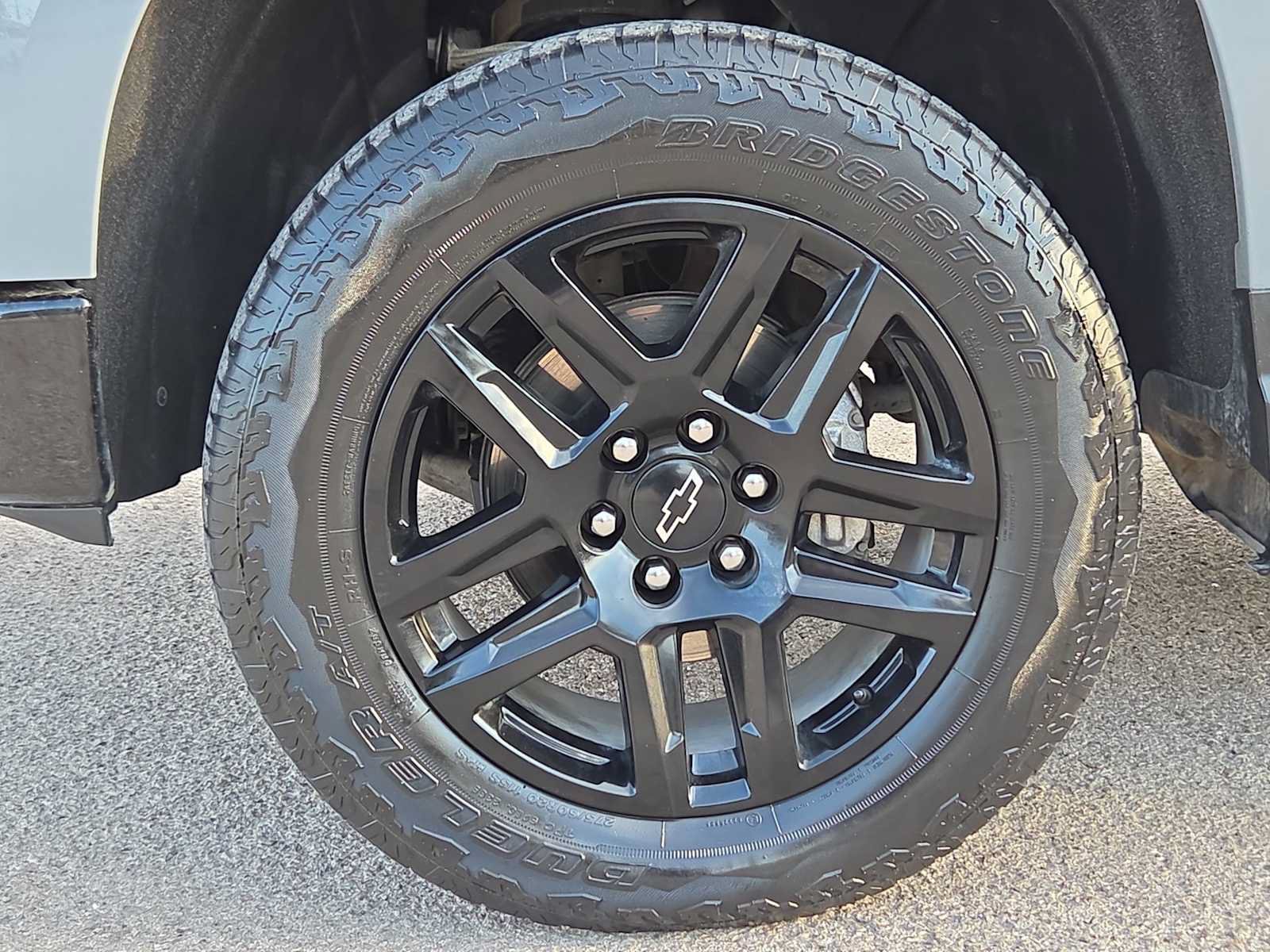 Used 2024 Chevrolet Silverado 1500 LT Trail Boss w/ Convenience Package II AWD/4WD image 12