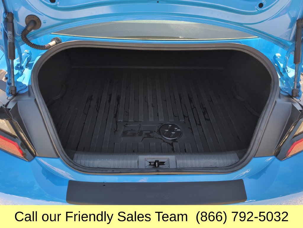 Used 2022 Toyota GR86 w/ ALL Weather Mat Package (TMS) RWD image 22