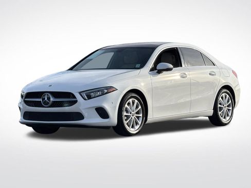 Used 2021 Mercedes-Benz A 220 image 7