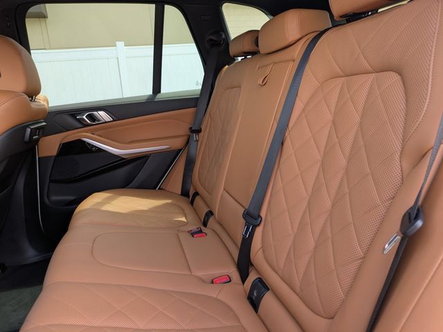 Used 2023 BMW X5 sDrive40i RWD image 16