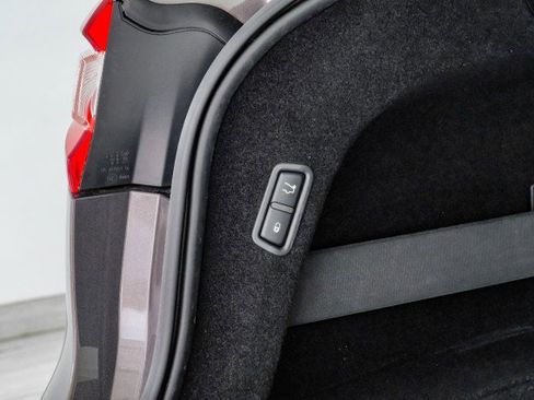 Used 2017 Maserati Levante S image 60