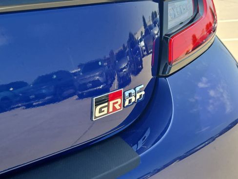 Used 2022 Toyota GR86 RWD image 11