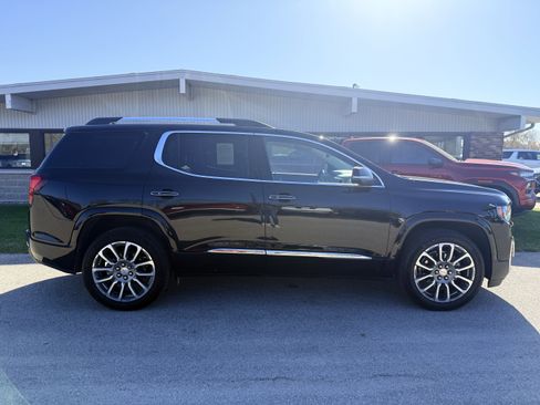 Certified 2023 GMC Acadia Denali w/ Denali Ultimate Package image 7