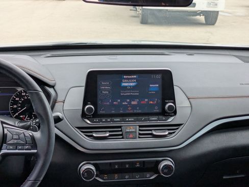 Used 2020 Nissan Altima 2.5 SR image 16